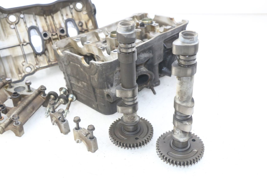 photo de CULASSE AVANT HONDA VFR FI RC46 800 (1998 - 2001)