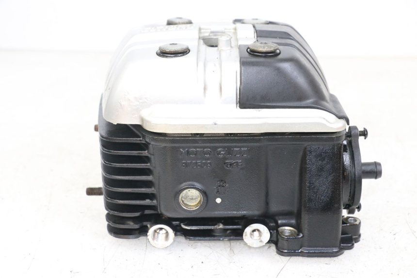 photo de CULASSE AVANT MOTO GUZZI NORGE 8V GT 1200 (2011 - 2016) - Vue d’ensemble