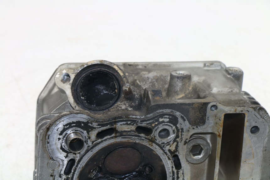 photo de CULASSE AVANT HONDA NTV REVERSE 650 (1988 - 1988) - Pièce contrôlée