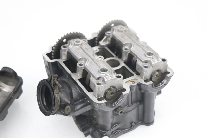 photo de CULASSE AVANT SUZUKI SV S 650 (1999 - 2002)