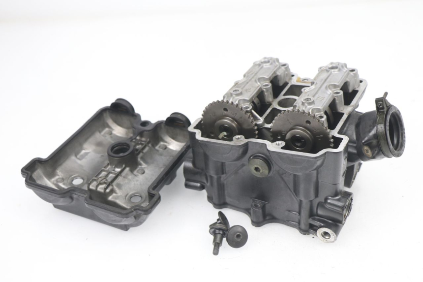 photo de CULASSE AVANT SUZUKI SV S 650 (1999 - 2002)