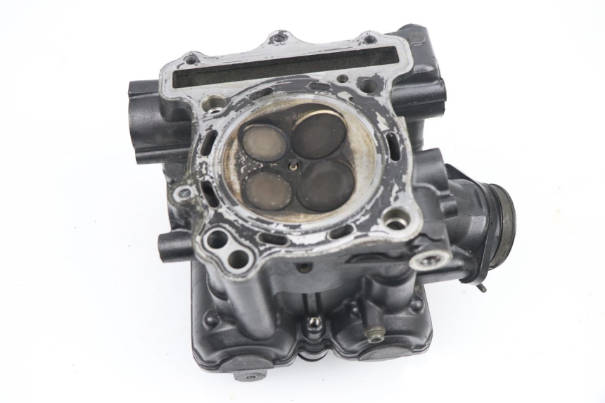 photo de CULASSE AVANT SUZUKI SV S 650 (1999 - 2002)