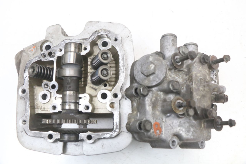 photo de CULASSE AVANT SUZUKI VL INTRUDER 125 (2004 - 2007)