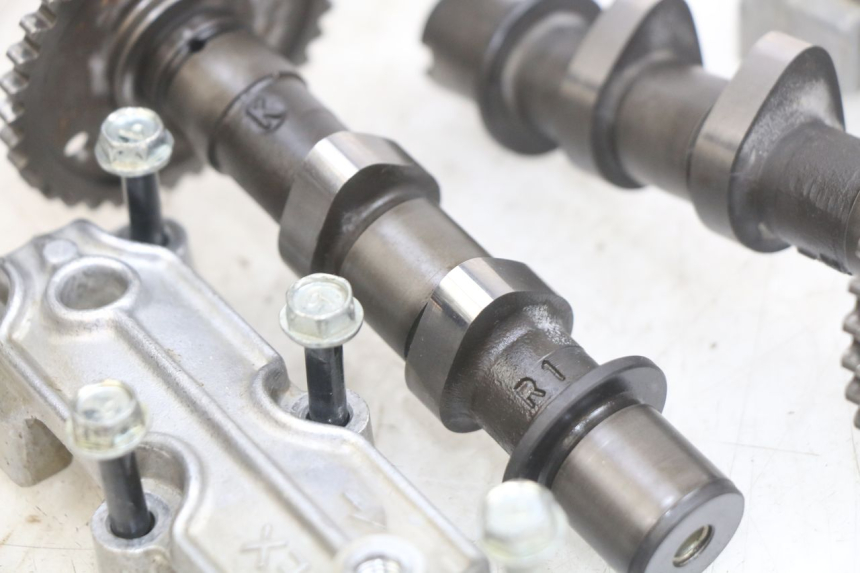 photo de CULASSE AVANT SUZUKI SV N 650 (1999 - 2002) - Inspection visuelle