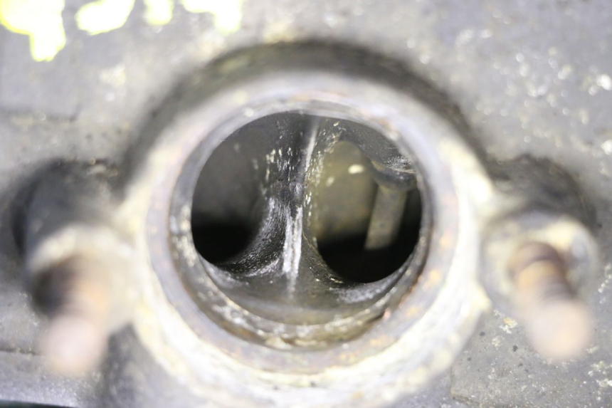photo de CULASSE AVANT SUZUKI SV N 650 (1999 - 2002) - Focus structure