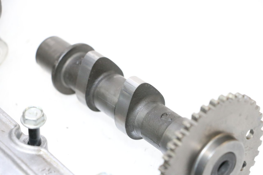 photo de CULASSE AVANT SUZUKI SV S 650 (1999 - 2002) - Inspection visuelle