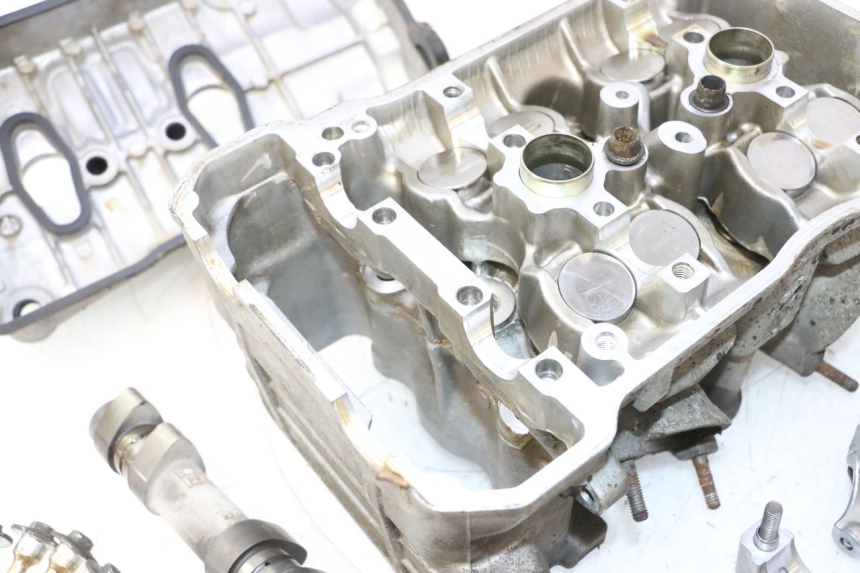 photo de CULASSE AVANT HONDA VFR FI RC46 800 (1998 - 2001) - Marquages et références