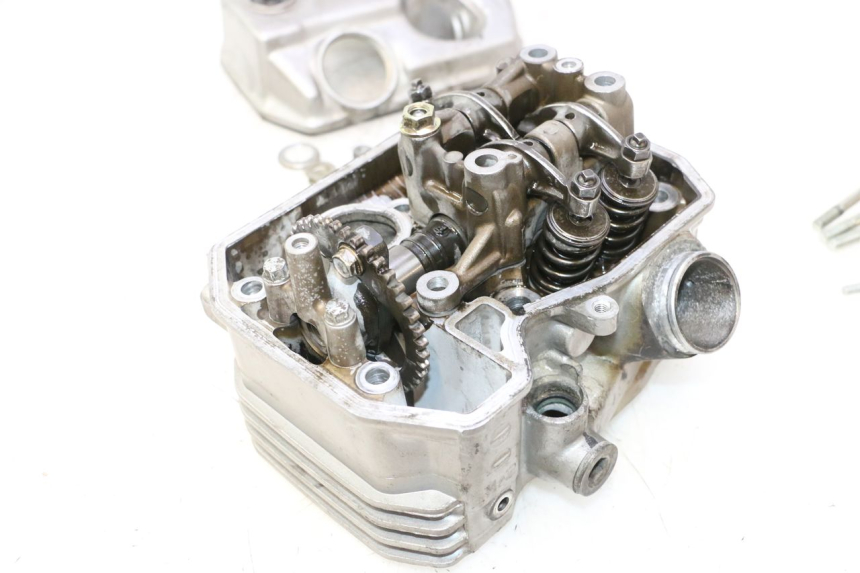 photo de CULASSE AVANT HONDA XRV AFRICA TWIN 750 (1990 - 1992) - Points de fixation