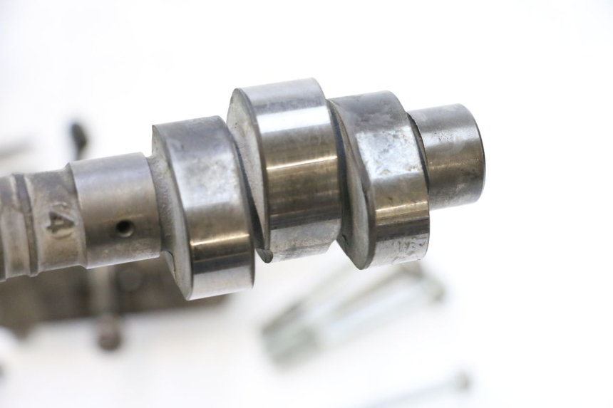 photo de CULASSE AVANT HONDA XRV AFRICA TWIN 750 (1990 - 1992) - Marquages et références