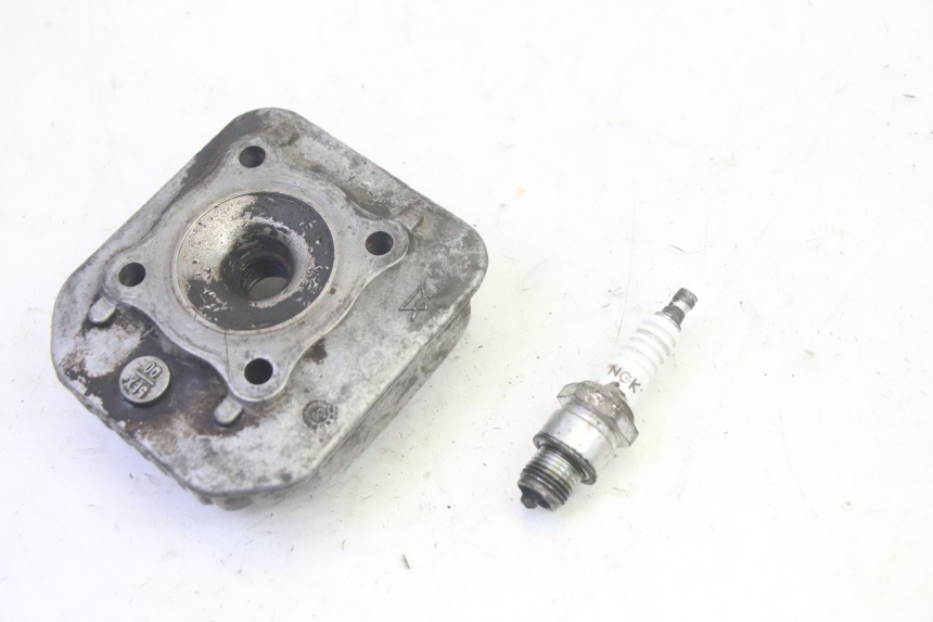 photo de CULASSE MBK BOOSTER SPIRIT 50 (2004 - 2017) - Gros plan technique