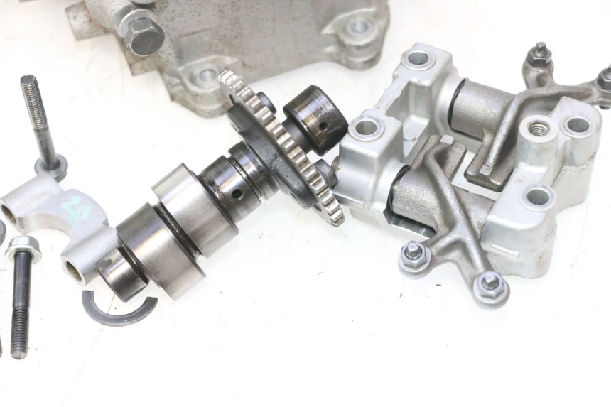 photo de CULASSE SUZUKI BURGMAN 125 (2007 - 2014) - Zoom composants