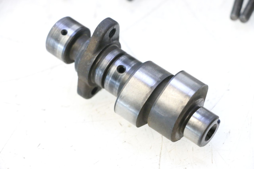 photo de CULASSE SUZUKI BURGMAN 125 (2007 - 2014) - Gros plan technique