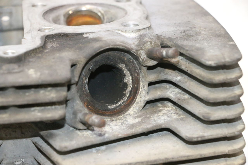 photo de CULASSE HONDA CB TWO FIFTY 250 (1991 - 2002) - Zoom composants