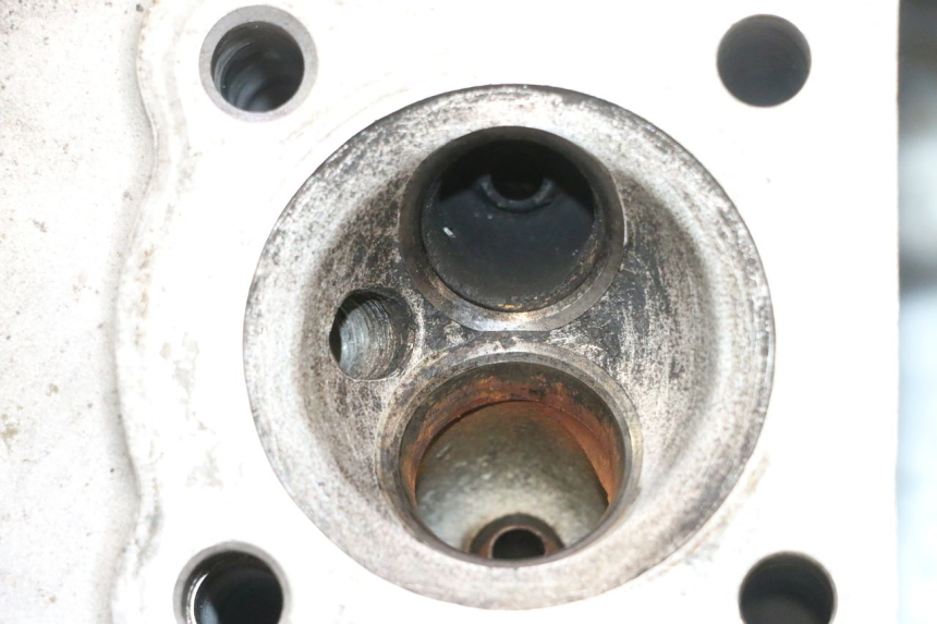 photo de CULASSE HONDA CB TWO FIFTY 250 (1991 - 2002) - Focus structure