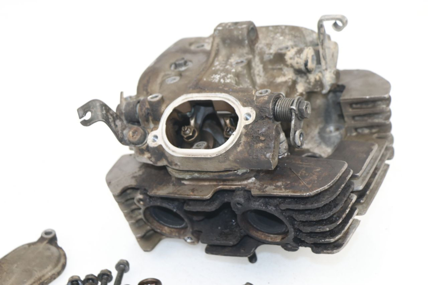 photo de CULASSE SUZUKI DR DJEBEL 600 (1985 - 1990)