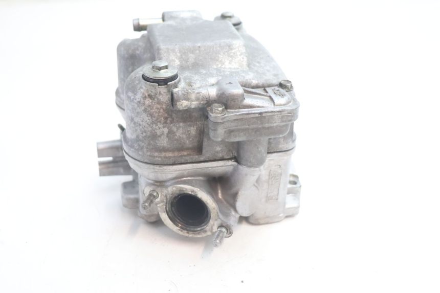 photo de Cylinder Head HONDA FES S-WING SWING ABS 125 (2007 - 2015) - Inspection visuelle