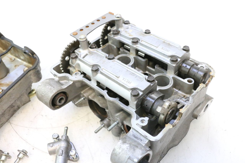 photo de CULASSE HONDA FJS SILVER WING SILVERWING 400 (2005 - 2008) - Détail de la pièce