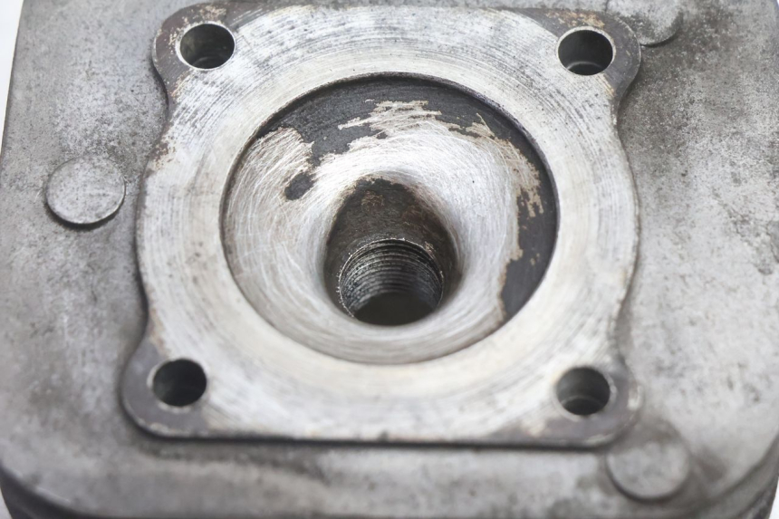 photo de CULASSE PIAGGIO FLY 2T 50 (2004 - 2017) - Points de fixation