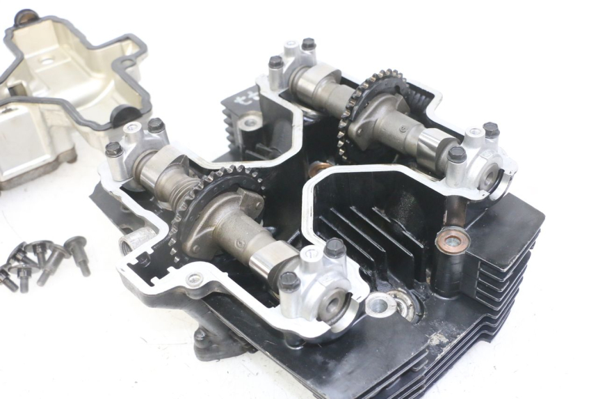 photo de CULASSE SUZUKI GS GSE 500 (2001 - 2003)