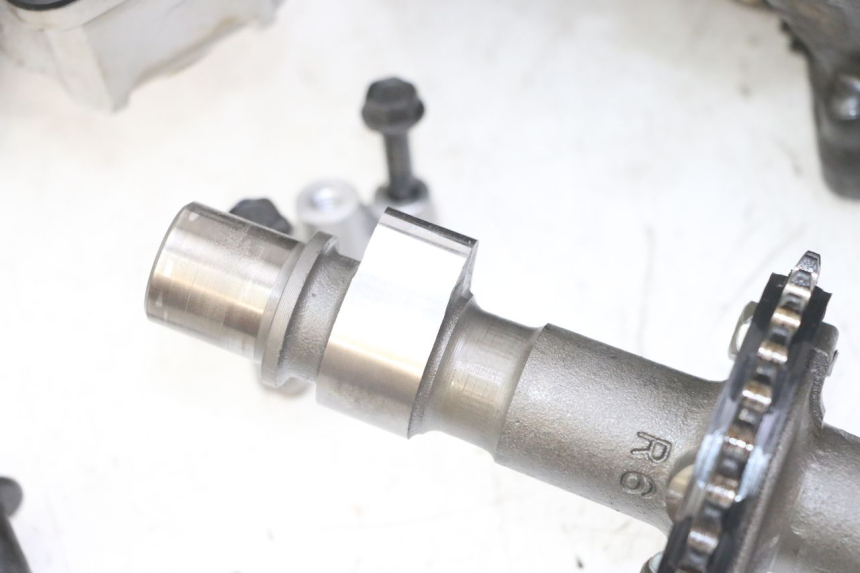 photo de CULASSE SUZUKI GS GSE 500 (2001 - 2003)