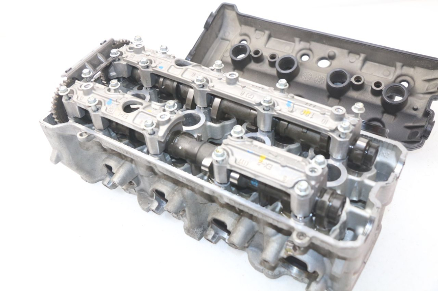 Culasse Pour Suzuki GSXR 1000 2001-2002 - Pièce D'occasion, Opérationnelle, Marques D'usure