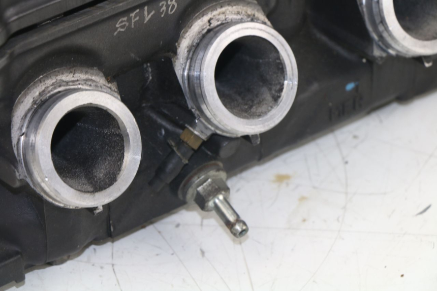 photo de CULASSE HONDA CBF N 600 (2004 - 2007)