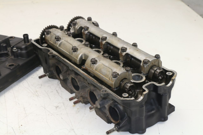 photo de CULASSE HONDA CBF N 600 (2004 - 2007)