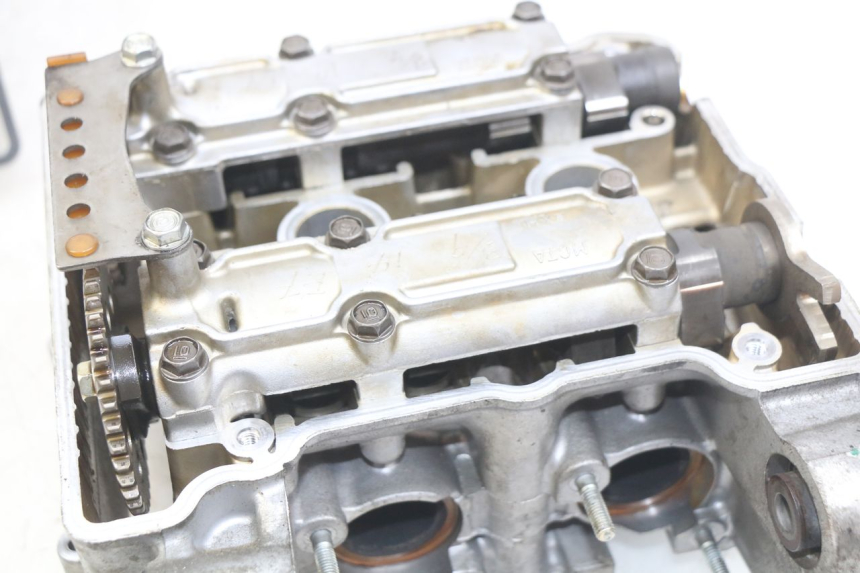 photo de CULASSE HONDA FJS SILVERWING SILVER WING 400 (2009 - 2016)