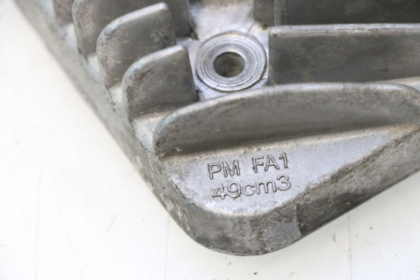 photo de CULASSE PEUGEOT KISBEE 2T 50 (2010 - 2017) - Gros plan technique