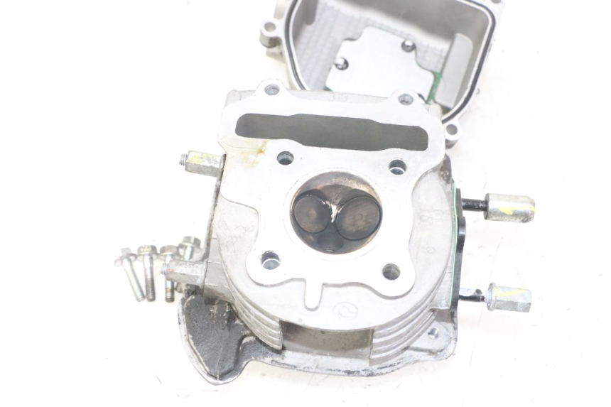 photo de CULASSE PEUGEOT KISBEE 4T 50 (2018 - 2022)