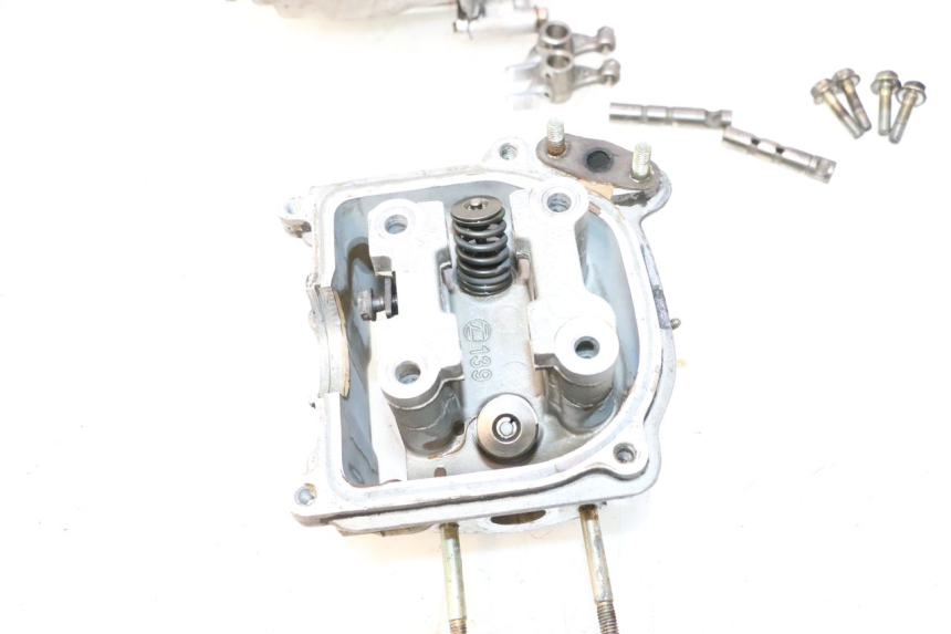 photo de CULASSE PEUGEOT KISBEE 4T 50 (2010 - 2017) - Zoom composants
