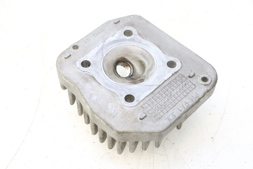 photo de CULASSE PEUGEOT LUDIX ONE 50 (2004 - 2013) - Gros plan technique