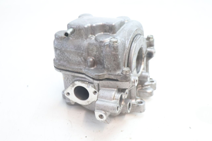 photo de CULASSE HONDA PCX (JF28) 125 (2009 - 2011) - Détails caractéristiques