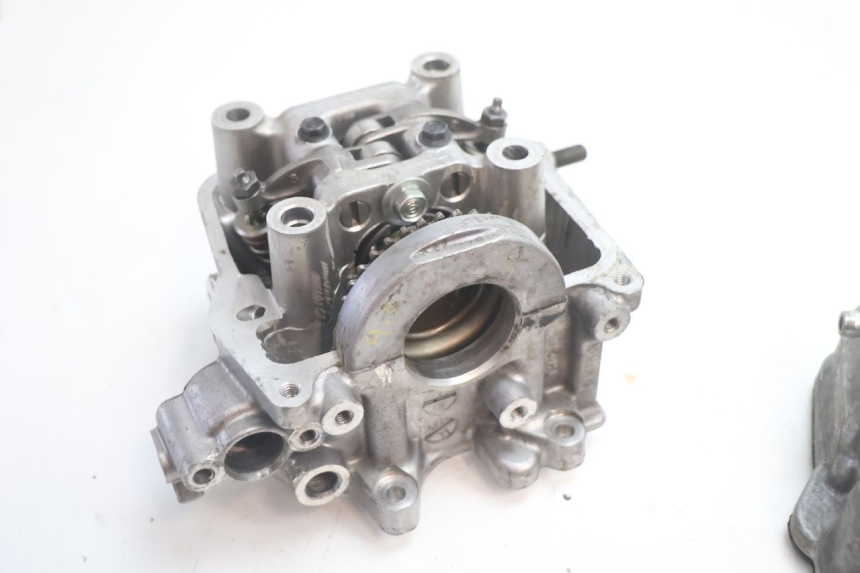 photo de CULASSE HONDA PCX (JF28) 125 (2009 - 2011) - Zoom état d’usage