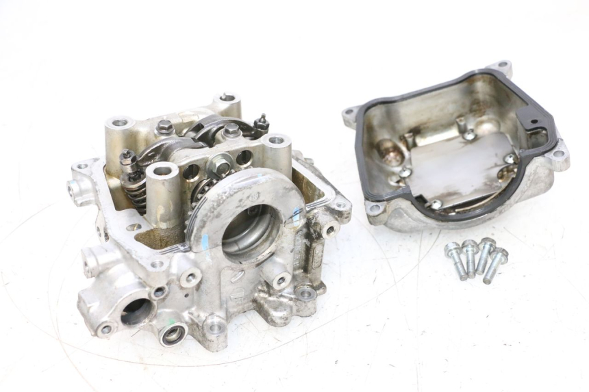 photo de CULASSE HONDA PCX (JF57/JF64) 125 (2014 - 2018) - Photo complémentaire