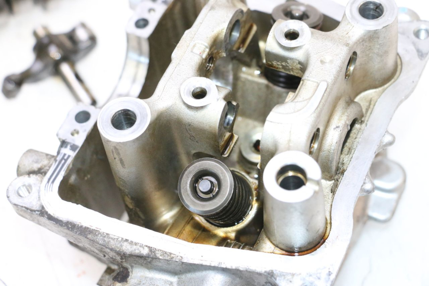 photo de CULASSE HONDA PCX (JF57/JF64) 125 (2014 - 2018) - Angle alternatif