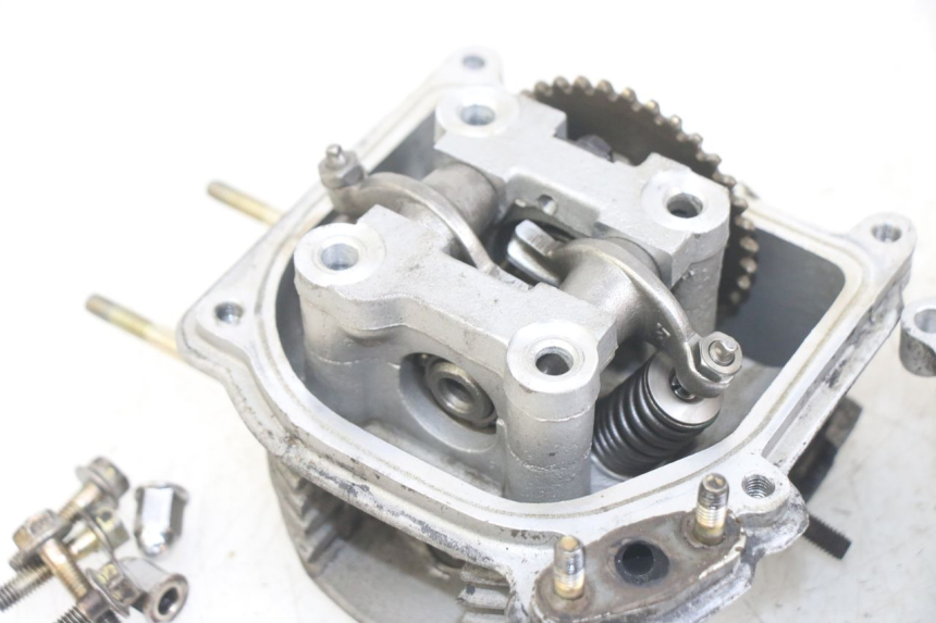 photo de CULASSE PEUGEOT KISBEE 4T 50 (2010 - 2017)