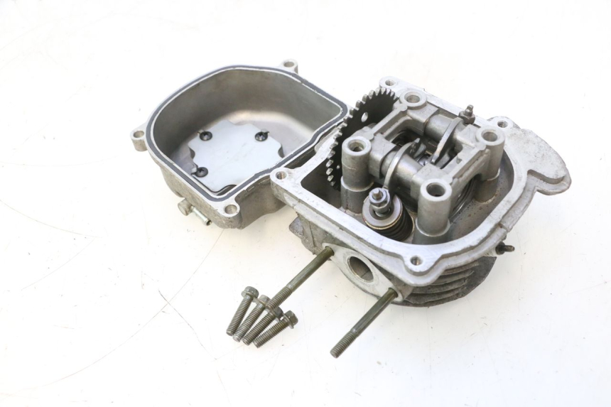 photo de CULASSE JM MOTORS SANTANA 50 (2014 - 2023) - Points de fixation