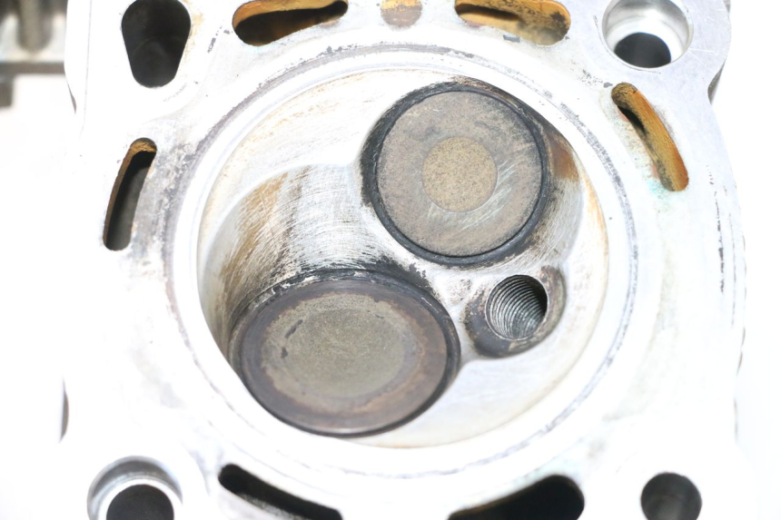 photo de CULASSE PEUGEOT SATELIS COMPRESSOR K15 125 (2006 - 2009) - Zoom composants