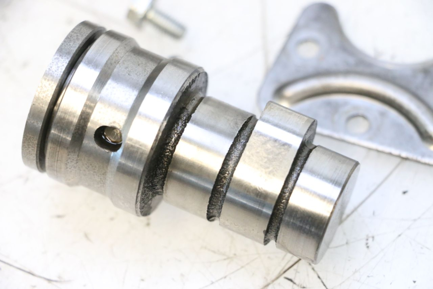 photo de CULASSE PEUGEOT SATELIS COMPRESSOR K15 125 (2006 - 2009) - Aperçu profil