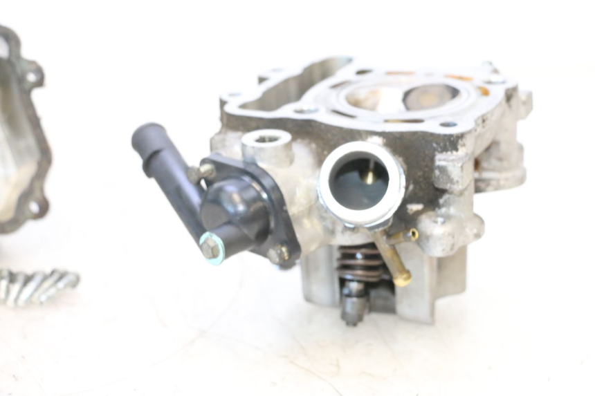 photo de CULASSE PEUGEOT SATELIS COMPRESSOR K15 125 (2006 - 2009) - État de surface