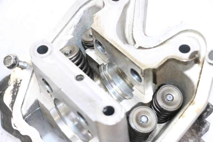 photo de CULASSE PEUGEOT SATELIS 125 (2013 - 2018)