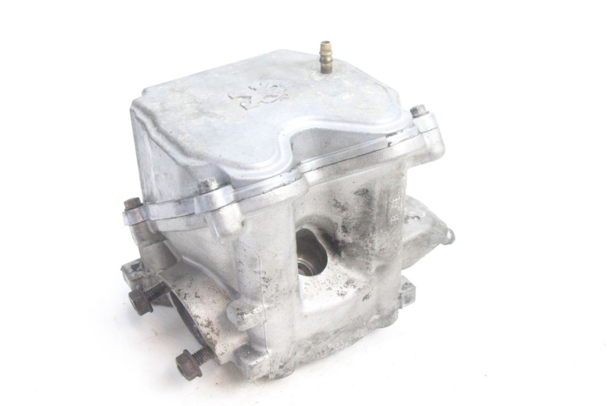 photo de CULASSE PEUGEOT SATELIS 125 (2006 - 2009) - Inspection visuelle