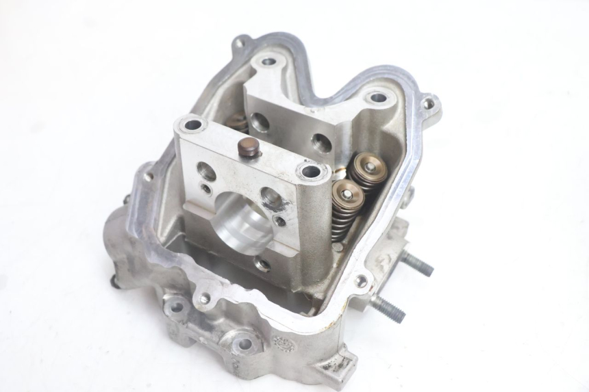 photo de CULASSE PEUGEOT SATELIS 125 (2006 - 2009) - Vue produit