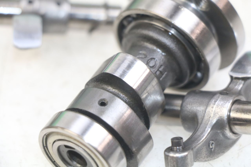 photo de CULASSE SUZUKI SIXTEEN 125 (2008 - 2010) - Détail de la pièce