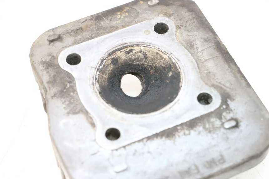 photo de CULASSE PEUGEOT SPEEDFIGHT 2 AC 50 (2000 - 2009) - Autre angle de vue