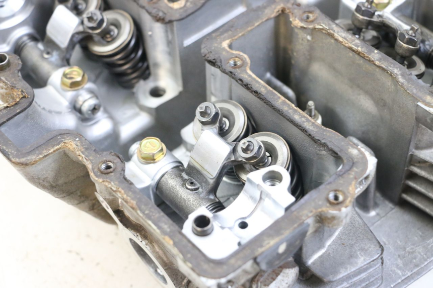 photo de CULASSE SUZUKI GSX E 250 (1982 - 1983)