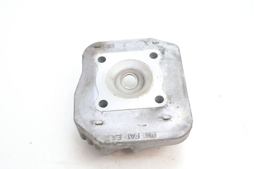 photo de CULASSE PEUGEOT TREKKER 50 (1995 - 2004) - Autre angle de vue