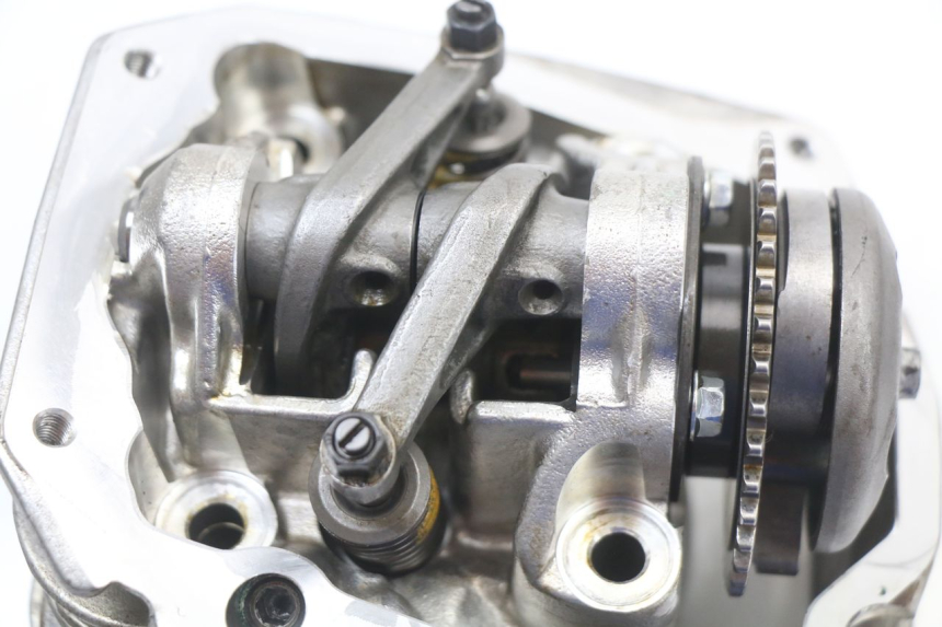 photo de Cylinder head PIAGGIO VESPA LX 125 (2005 - 2010) - Photo complémentaire