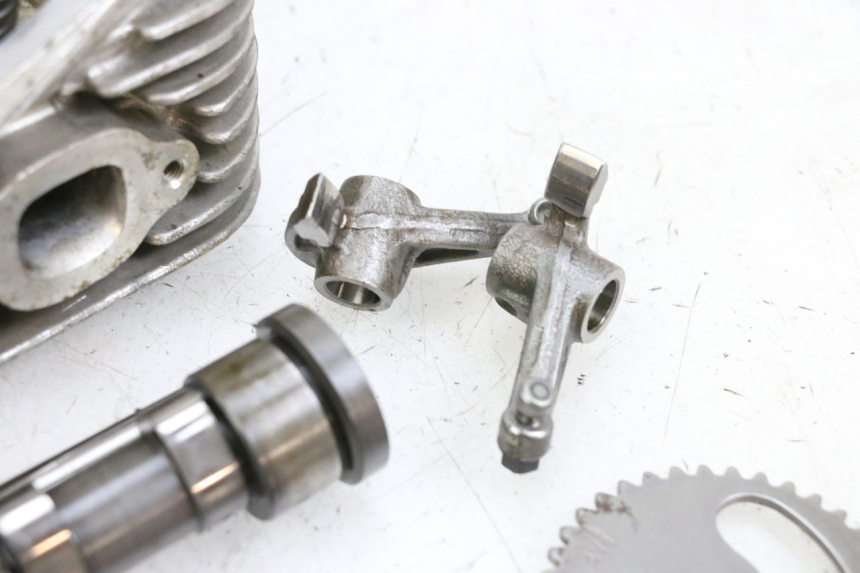 photo de Cylinder head PIAGGIO VESPA LX 125 (2005 - 2010) - Autre angle de vue